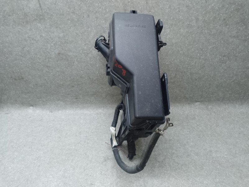 Блок предохранителей моторный отсек CAMRY 40 06-11 2010 2.5 2ARFE Блок предохранителей моторный отсек CAMRY 40 06-11 2010 2.5 2ARFE