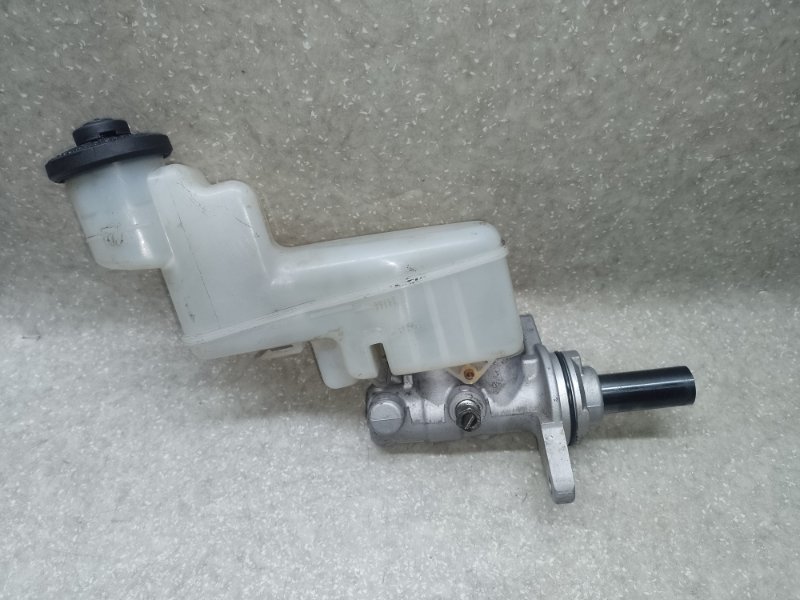 Запчасть главный тормозной цилиндр TOYOTA CAMRY 40 06-11 2010 2.5 2ARFE 4720106430 Б/У Главный тормозной цилиндр TOYOTA CAMRY 40 06-11 2010 2.5 2ARFE 4720106430 Б/У
