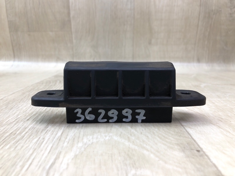 Кнопка открывания багажника наружная VENZA 09-16 2009 3.5 2GR-FE Кнопка открывания багажника наружная VENZA 09-16 2009 3.5 2GR-FE