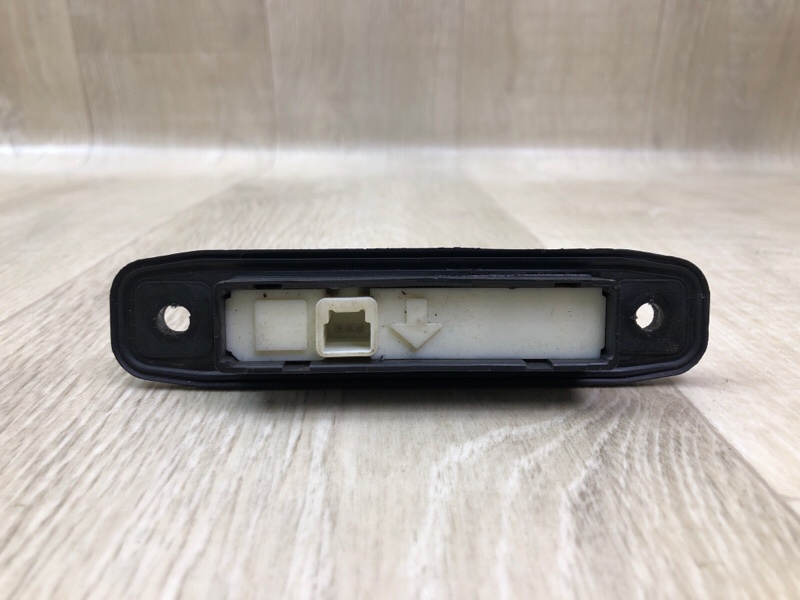 Кнопка открывания багажника наружная VENZA 09-16 2009 3.5 2GR-FE Кнопка открывания багажника наружная VENZA 09-16 2009 3.5 2GR-FE