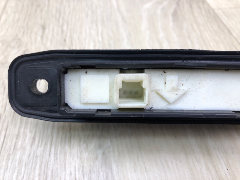 Кнопка открывания багажника наружная VENZA 09-16 2009 3.5 2GR-FE Кнопка открывания багажника наружная VENZA 09-16 2009 3.5 2GR-FE