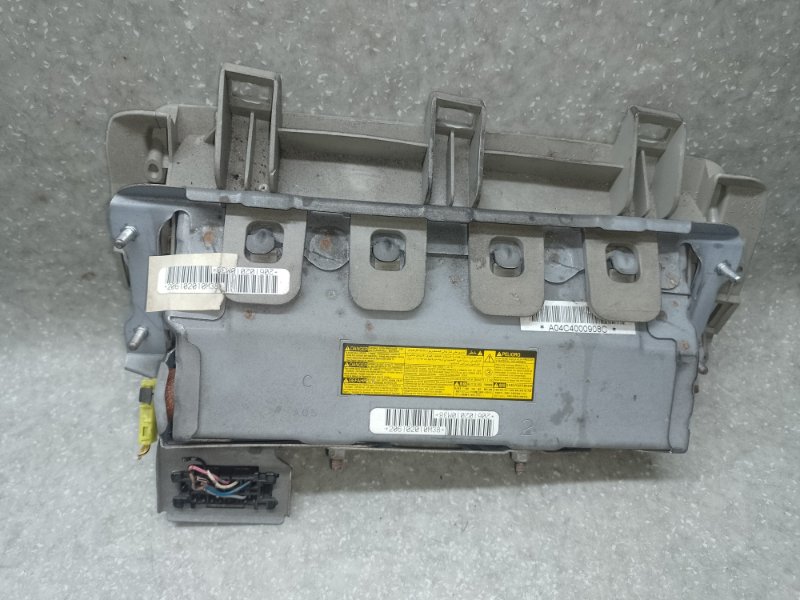 Подушка безопасности в колени CAMRY 40 06-11 2010 2.5 2ARFE Подушка безопасности в колени CAMRY 40 06-11 2010 2.5 2ARFE