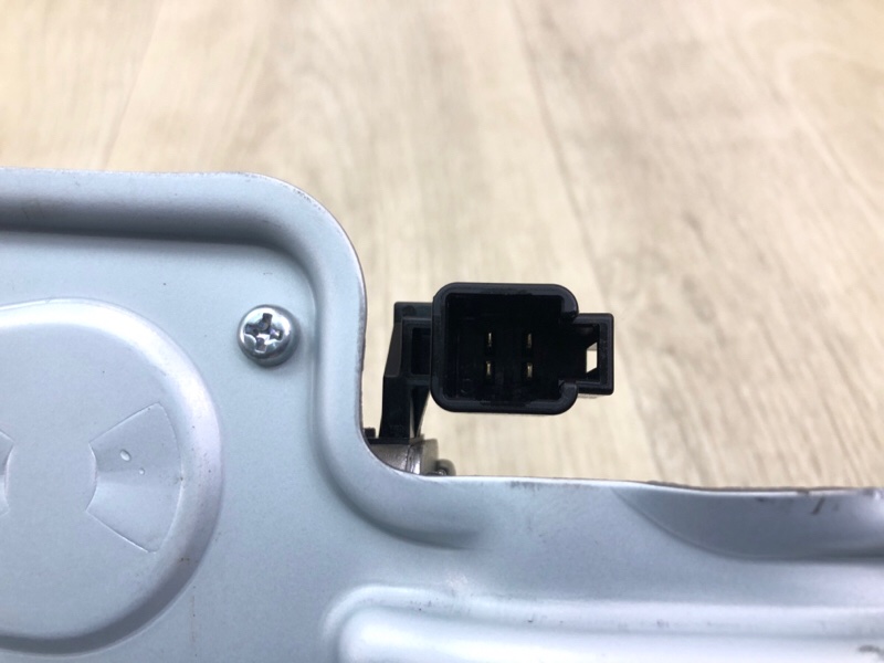 Моторчик стеклоочистителя задний TUCSON TL 15-20 2018 2.0 G4NC Моторчик стеклоочистителя задний TUCSON TL 15-20 2018 2.0 G4NC