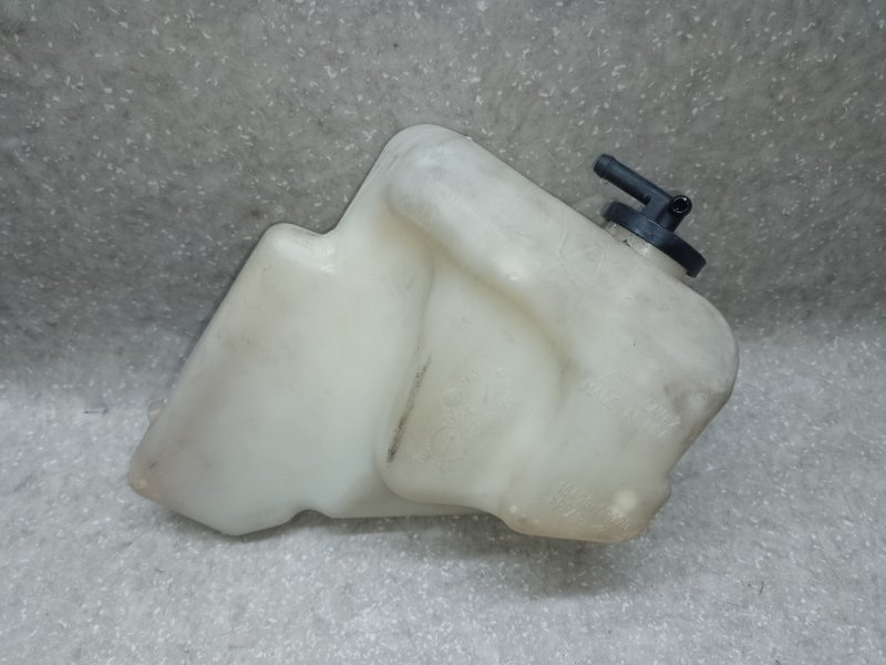 Бачок расширительный CAMRY 40 06-11 2010 2.5 2ARFE Бачок расширительный CAMRY 40 06-11 2010 2.5 2ARFE