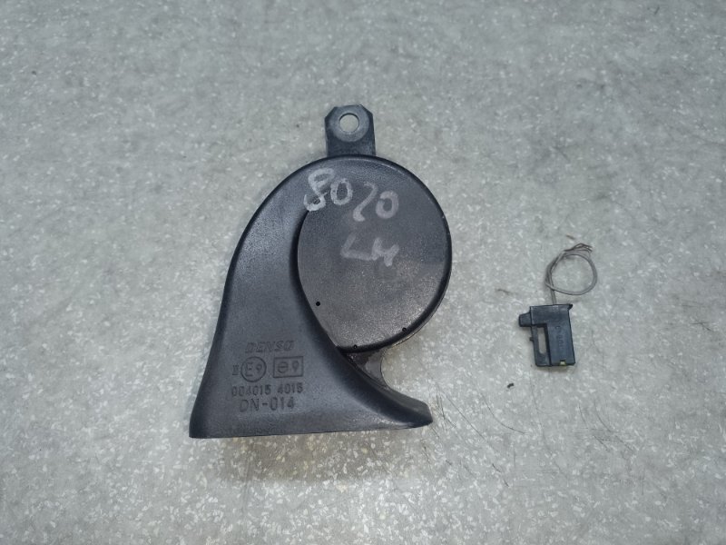 Запчасть сигнал левый TOYOTA CAMRY 40 06-11 2010 2.5 2ARFE 86510AA010 Б/У Сигнал левый TOYOTA CAMRY 40 06-11 2010 2.5 2ARFE 86510AA010 Б/У