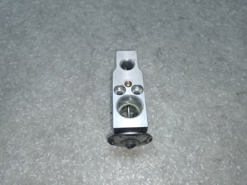 Клапан кондиционера CAMRY 40 06-11 2010 2.5 2ARFE Клапан кондиционера CAMRY 40 06-11 2010 2.5 2ARFE