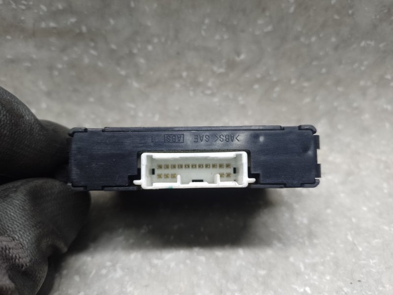 Блок иммобилайзера TOYOTA CAMRY 40 06-11 2.5 2ARFE Блок иммобилайзера TOYOTA CAMRY 40 06-11 2.5 2ARFE