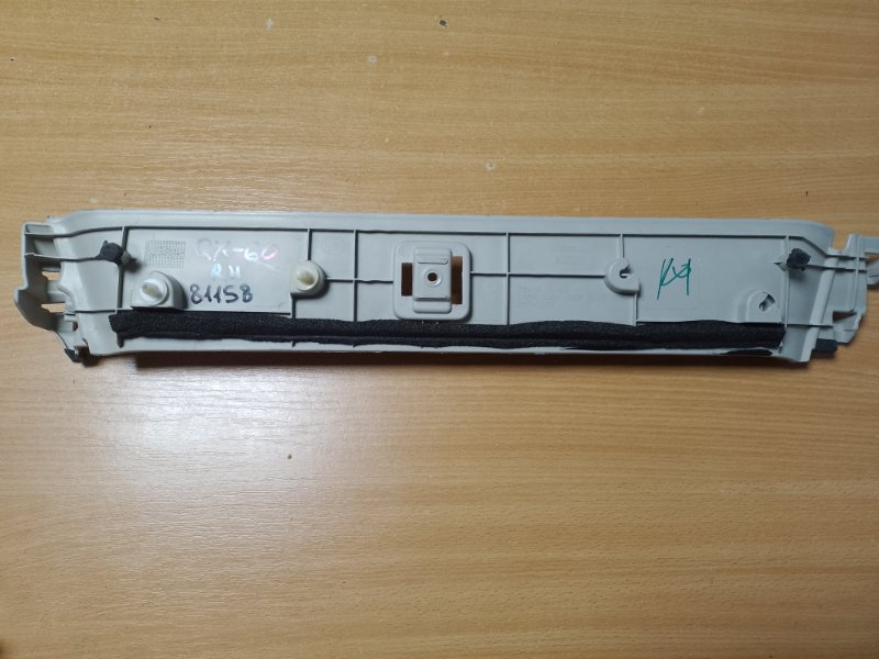 Накладка на стойку кузова правая INFINITI QX60/JX35 12-20