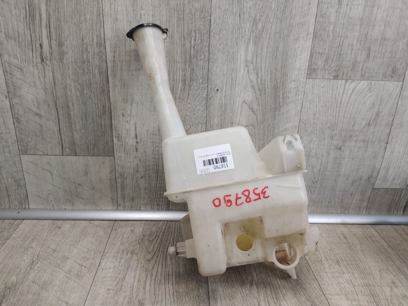 Бачок омывателя SIENNA 11-16 2014 3.5 2GR-FE