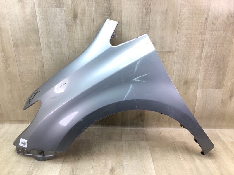 Запчасть крыло переднее левое TOYOTA SIENNA 11-16 2011 3.5 2GR-FE 5381208030 Б/У Крыло переднее левое TOYOTA SIENNA 11-16 2011 3.5 2GR-FE 5381208030 Б/У