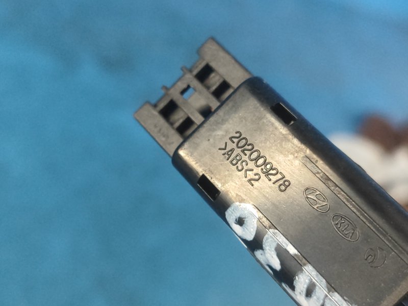 Кнопка аварийной сигнализации HYUNDAI SONATA YF 10-14 Кнопка аварийной сигнализации HYUNDAI SONATA YF 10-14