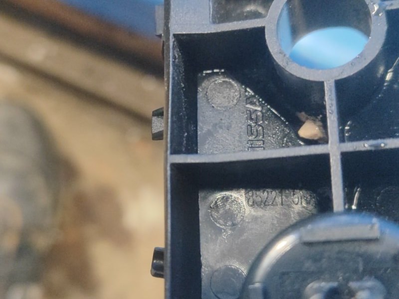 Кронштейн заднего бампера левый QX50 18- 2023 2.0 KR20DDET Кронштейн заднего бампера левый QX50 18- 2023 2.0 KR20DDET