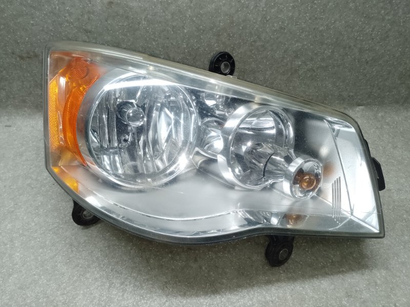 Фара правая CHRYSLER TOWN &amp; COUNTRY (RT) 2015 3.6 V6 ERB 5113336AE Б/У