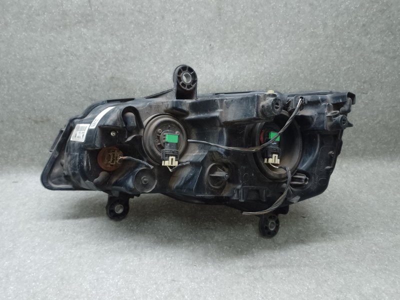 Фара правая CHRYSLER TOWN &amp; COUNTRY (RT) 3.6 V6 ERB