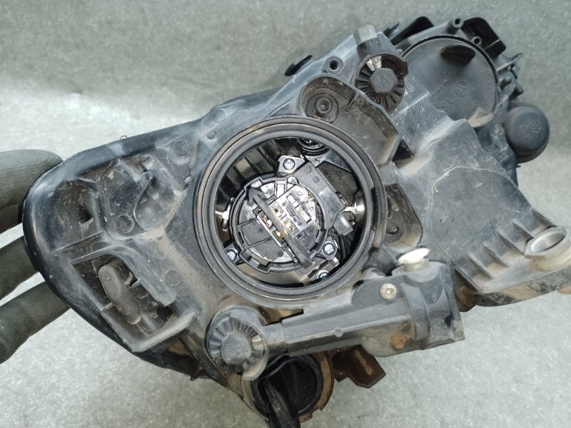 Фара левая PASSAT B7 11-15 2014 1.8 CPRA