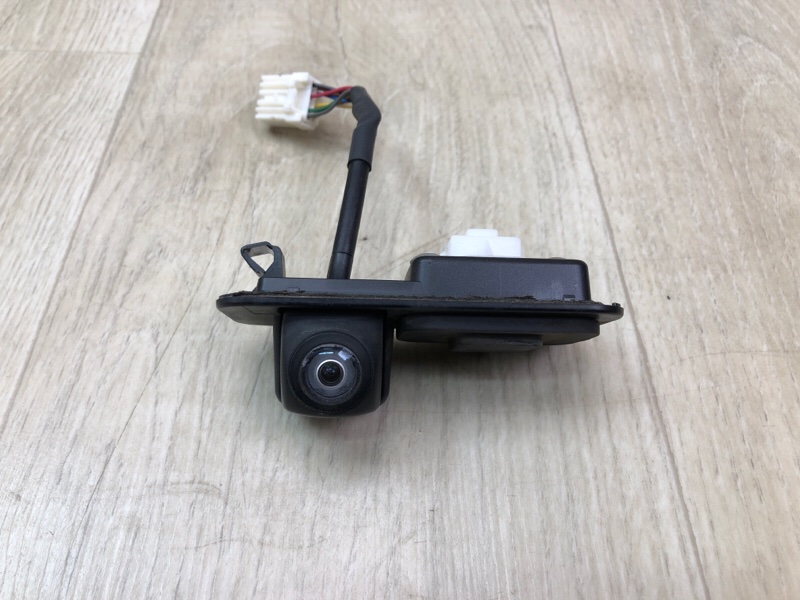 Камера заднего вида TLX 14-17 Седан Камера заднего вида TLX 14-17 Седан