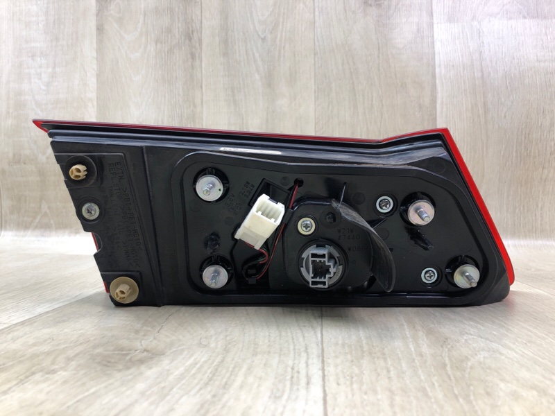 Фонарь внутренний правый TLX 14-17 Седан