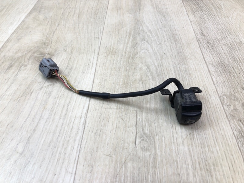 Камера заднего вида SONATA YF 10-14 Седан 2.0 Камера заднего вида SONATA YF 10-14 Седан 2.0