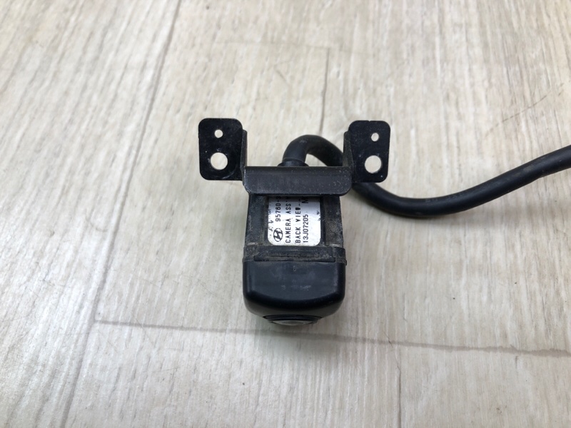 Камера заднего вида SONATA YF 10-14 Седан 2.0 Камера заднего вида SONATA YF 10-14 Седан 2.0