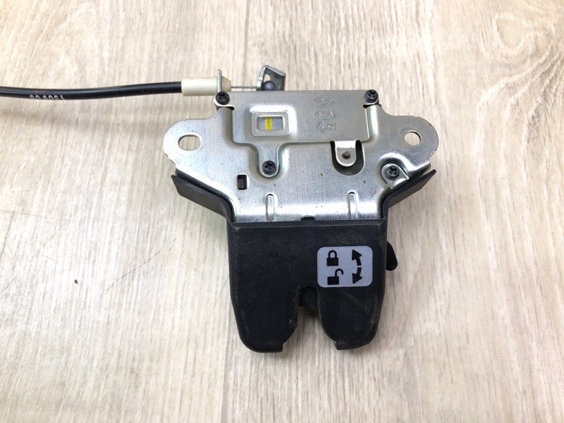 Замок крышки багажника HYUNDAI SONATA YF 10-14 Седан 2.0 Замок крышки багажника HYUNDAI SONATA YF 10-14 Седан 2.0