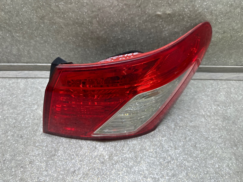 Фонарь наружный правый ES350 06-12 2007 3.5 2GR-FE