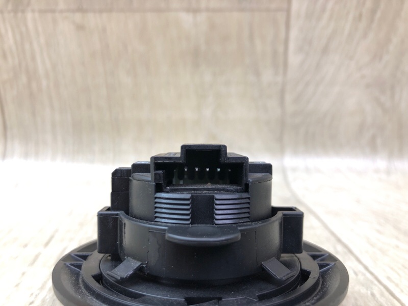 Кнопка открывания багажника внутренняя C-CLASS W205 16-21 2017 M274920 2.0L Кнопка открывания багажника внутренняя C-CLASS W205 16-21 2017 M274920 2.0L