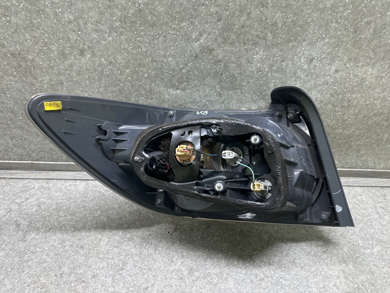 Фонарь наружный правый CX-7 06-12 2011 2.5 L (L5-VE) Фонарь наружный правый CX-7 06-12 2011 2.5 L (L5-VE)