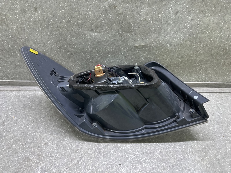 Фонарь наружный правый CX-7 06-12 2011 2.5 L (L5-VE) Фонарь наружный правый CX-7 06-12 2011 2.5 L (L5-VE)