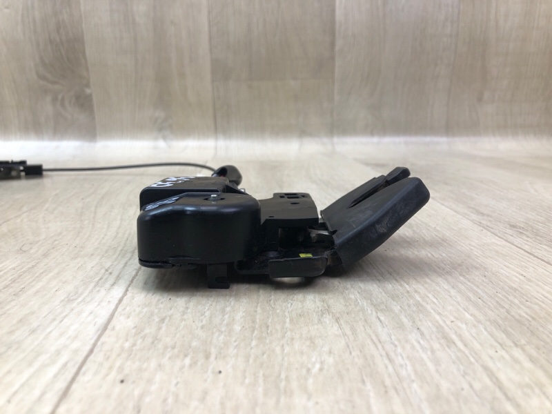 Замок крышки багажника SENTRA B17 12-21 Седан Замок крышки багажника SENTRA B17 12-21 Седан