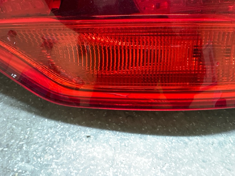 Фонарь наружный правый Q7 05-15 2008 3.6 V6 BHK