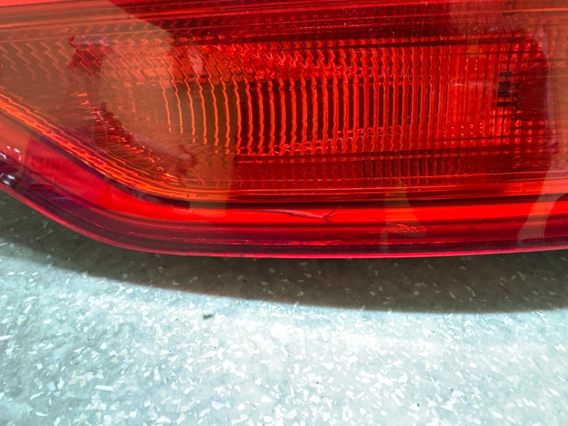 Фонарь наружный правый Q7 05-15 2008 3.6 V6 BHK