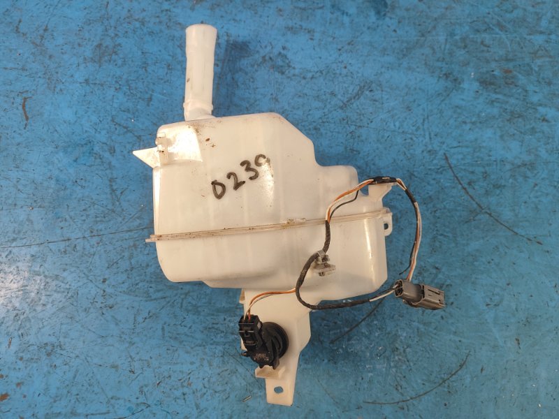 Бачок омывателя MAZDA 3 BL 09-13 2.0 PE-VPS