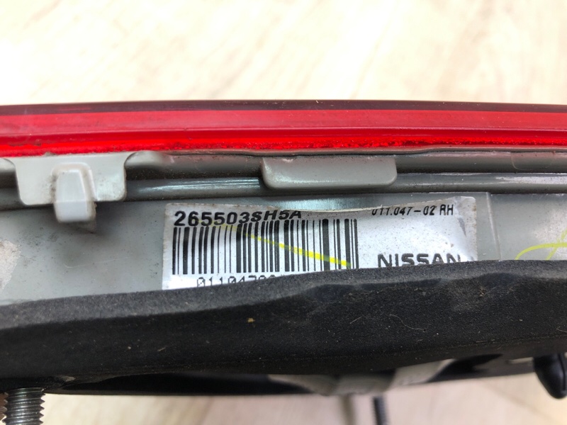 Фонарь внутренний правый SENTRA B17 12-21 Седан Фонарь внутренний правый SENTRA B17 12-21 Седан