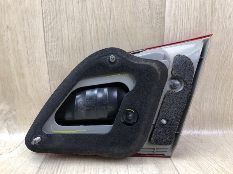 Фонарь внутренний левый SENTRA B17 12-21 Седан Фонарь внутренний левый SENTRA B17 12-21 Седан