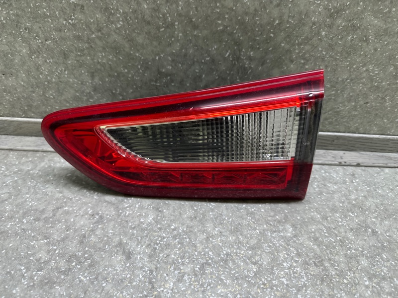 Фонарь внутренний правый QX60/JX35 12-20 2014 2.5 QR25DER