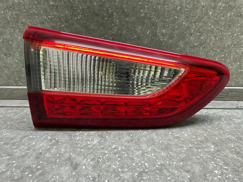 Запчасть фонарь внутренний левый INFINITI QX60/JX35 12-20 2014 2.5 QR25DER 265453JA0A Б/У Фонарь внутренний левый INFINITI QX60/JX35 12-20 2014 2.5 QR25DER 265453JA0A Б/У