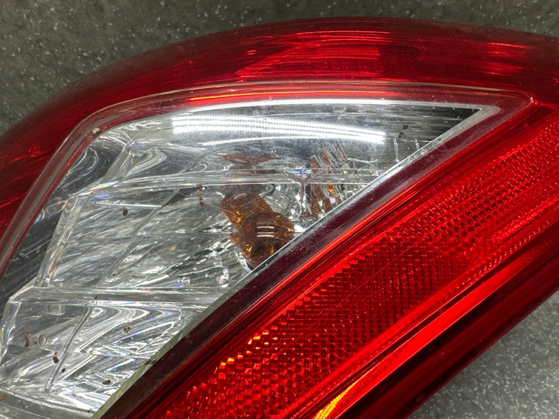 Фонарь наружный правый ES350 06-12 2007 3.5 2GR-FE