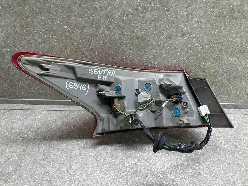 Фонарь наружный правый SENTRA B17 12-21 2014 1.8 MRA8DE Фонарь наружный правый SENTRA B17 12-21 2014 1.8 MRA8DE