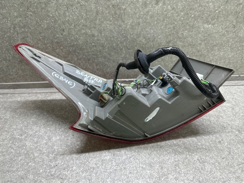 Фонарь наружный правый SENTRA B17 12-21 2014 1.8 MRA8DE Фонарь наружный правый SENTRA B17 12-21 2014 1.8 MRA8DE