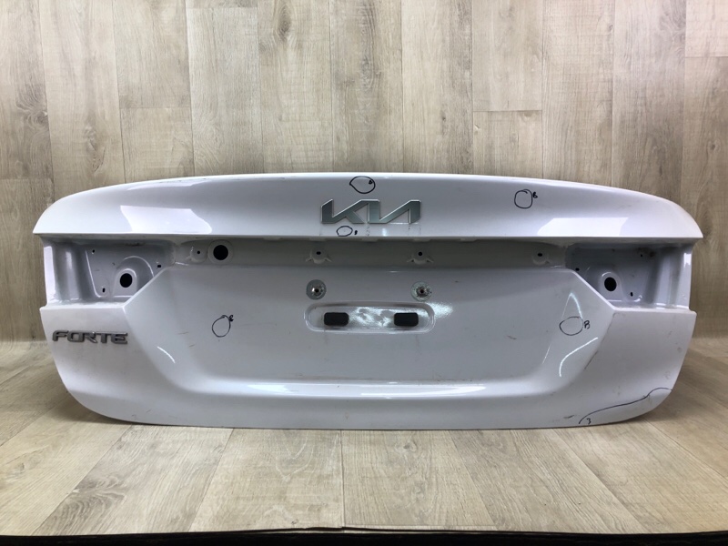 Крышка багажника FORTE BD 18-21 Крышка багажника FORTE BD 18-21