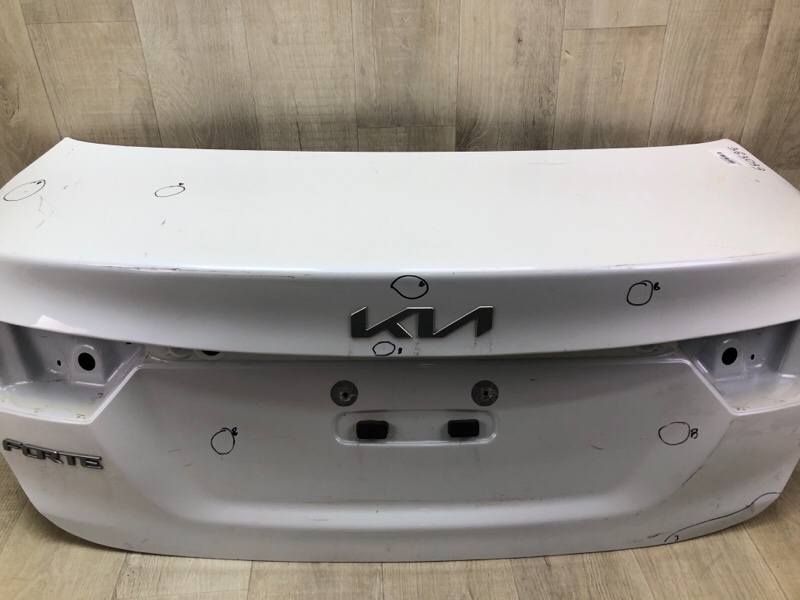 Крышка багажника FORTE BD 18-21 Крышка багажника FORTE BD 18-21