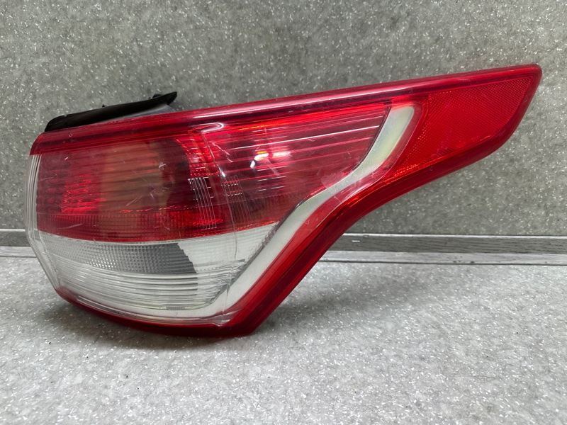 Фонарь наружный правый FORD ESCAPE 12-19
