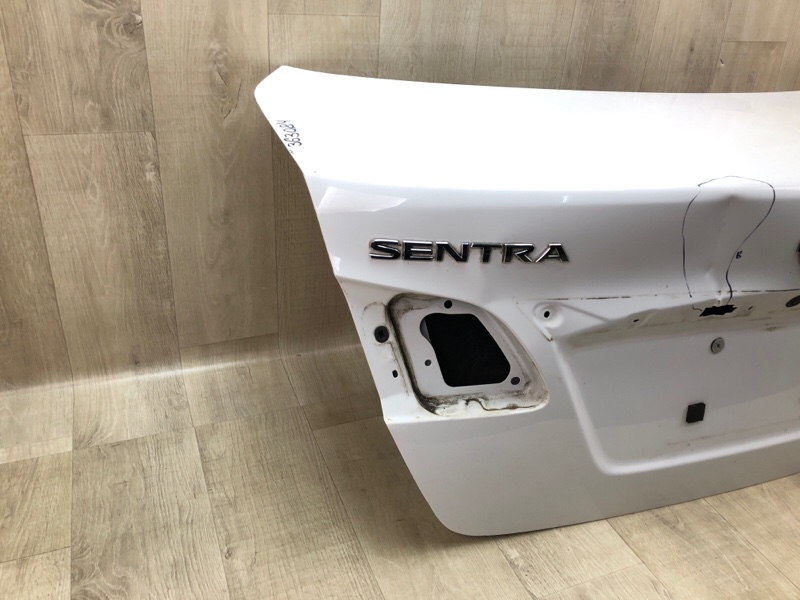 Крышка багажника NISSAN SENTRA B17 12-21 Седан Крышка багажника NISSAN SENTRA B17 12-21 Седан