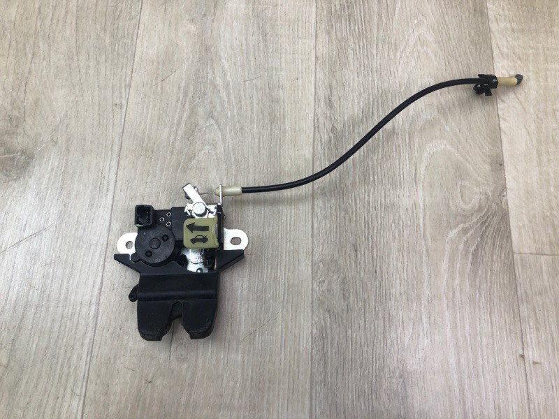 Замок крышки багажника SONATA YF 10-14 Седан Замок крышки багажника SONATA YF 10-14 Седан