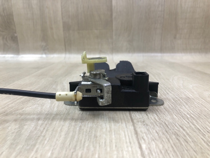 Замок крышки багажника SONATA YF 10-14 Седан Замок крышки багажника SONATA YF 10-14 Седан