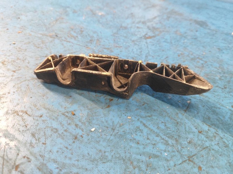 Кронштейн переднего бампера правый ACCENT RB 10- 2011 ХЭТЧБЭК 1.6 G4FD Кронштейн переднего бампера правый ACCENT RB 10- 2011 ХЭТЧБЭК 1.6 G4FD