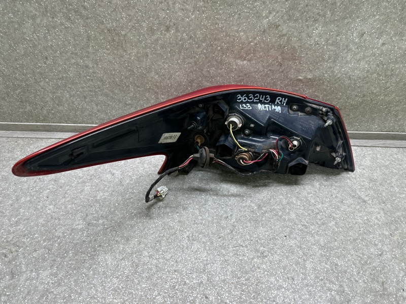 Фонарь наружный правый ALTIMA L33 12-18 2017 Фонарь наружный правый ALTIMA L33 12-18 2017