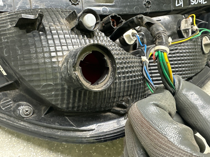 Фонарь наружный левый SOUL PS 13-19 2019 2.0 G4NC Фонарь наружный левый SOUL PS 13-19 2019 2.0 G4NC