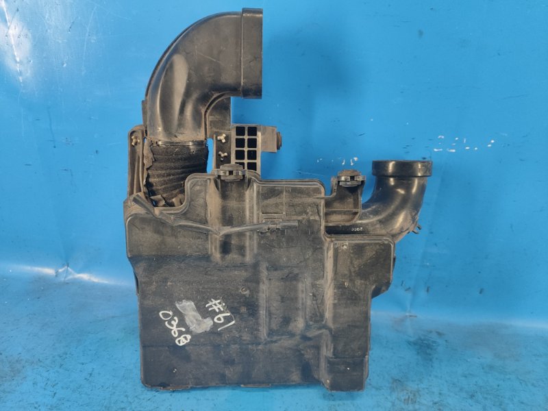 Резонатор воздушного фильтра HYUNDAI VELOSTER 11-18 1.6 G4FD Резонатор воздушного фильтра HYUNDAI VELOSTER 11-18 1.6 G4FD