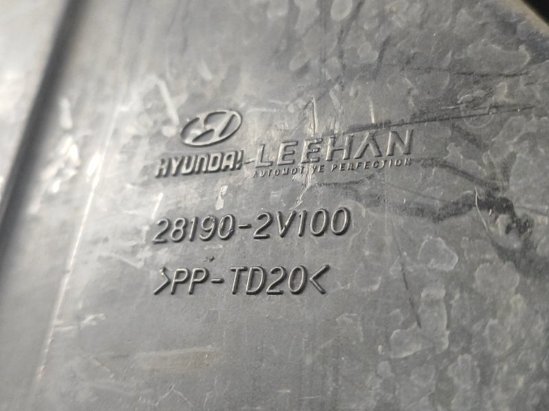 Резонатор воздушного фильтра VELOSTER 11-18 2012 1.6 G4FD Резонатор воздушного фильтра VELOSTER 11-18 2012 1.6 G4FD